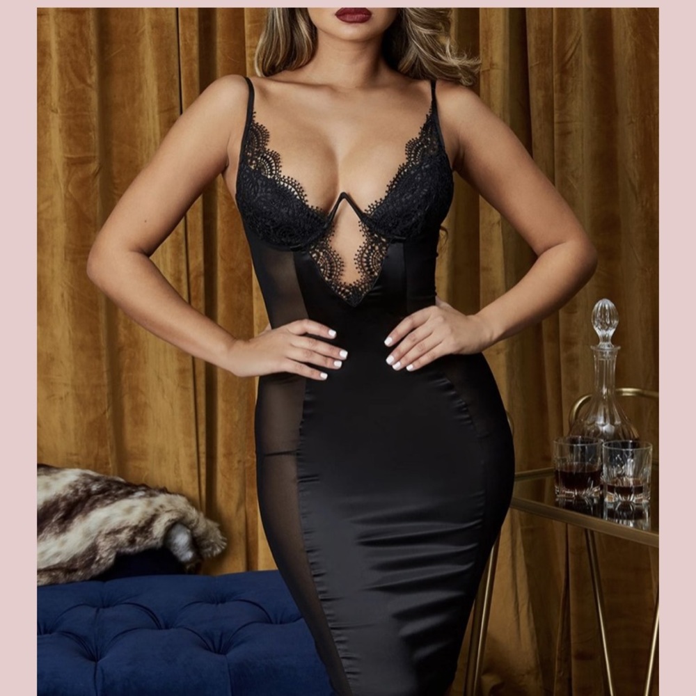 Oh Polly Lace The Wire Knee Length Black Dress